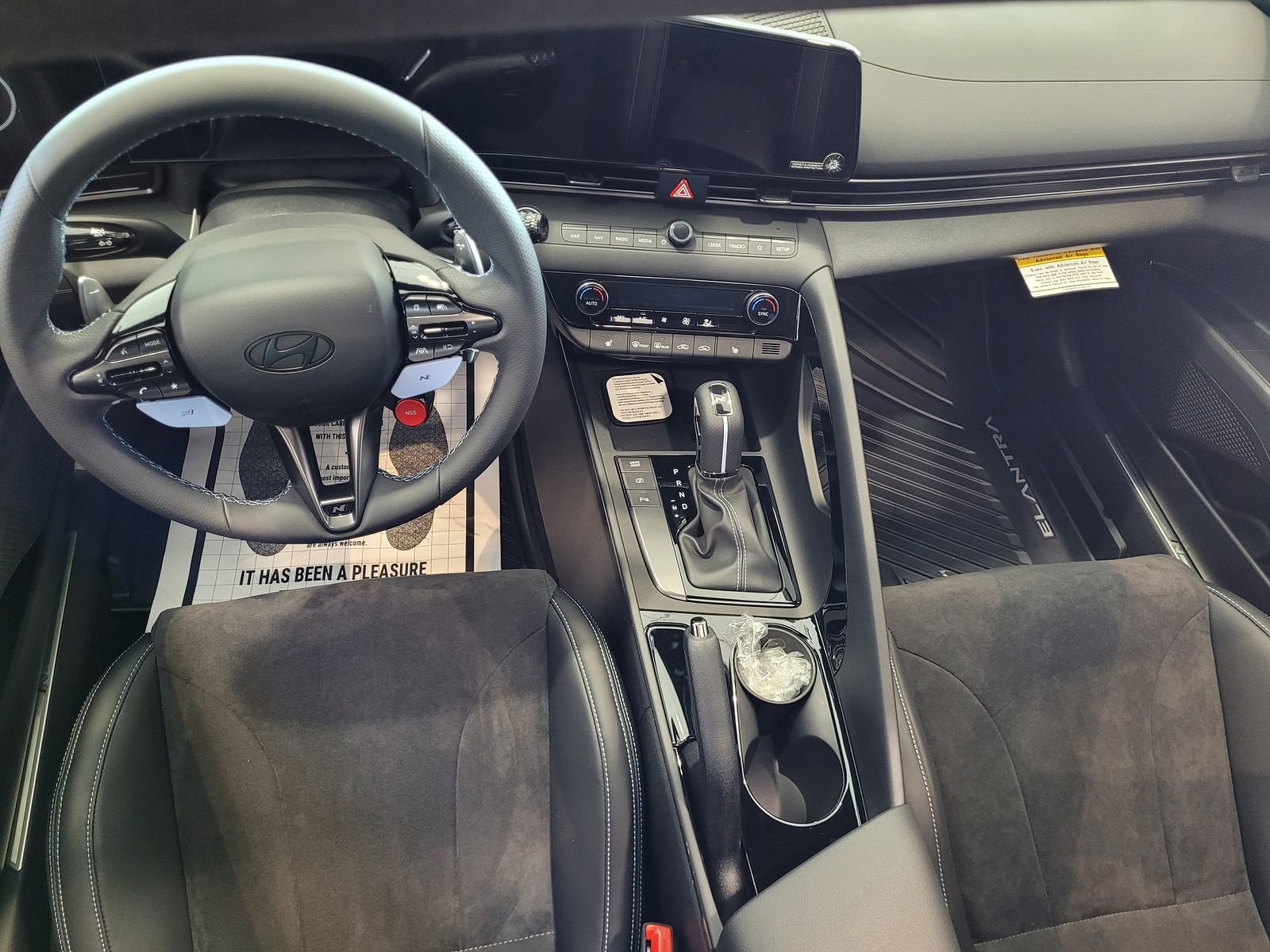 New 2026 Hyundai Elantra N FWD image 7