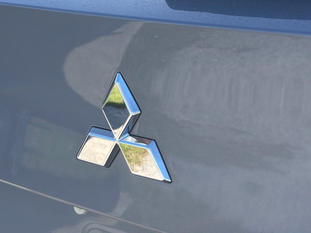 New 2026 Mitsubishi Outlander SE FWD image 13