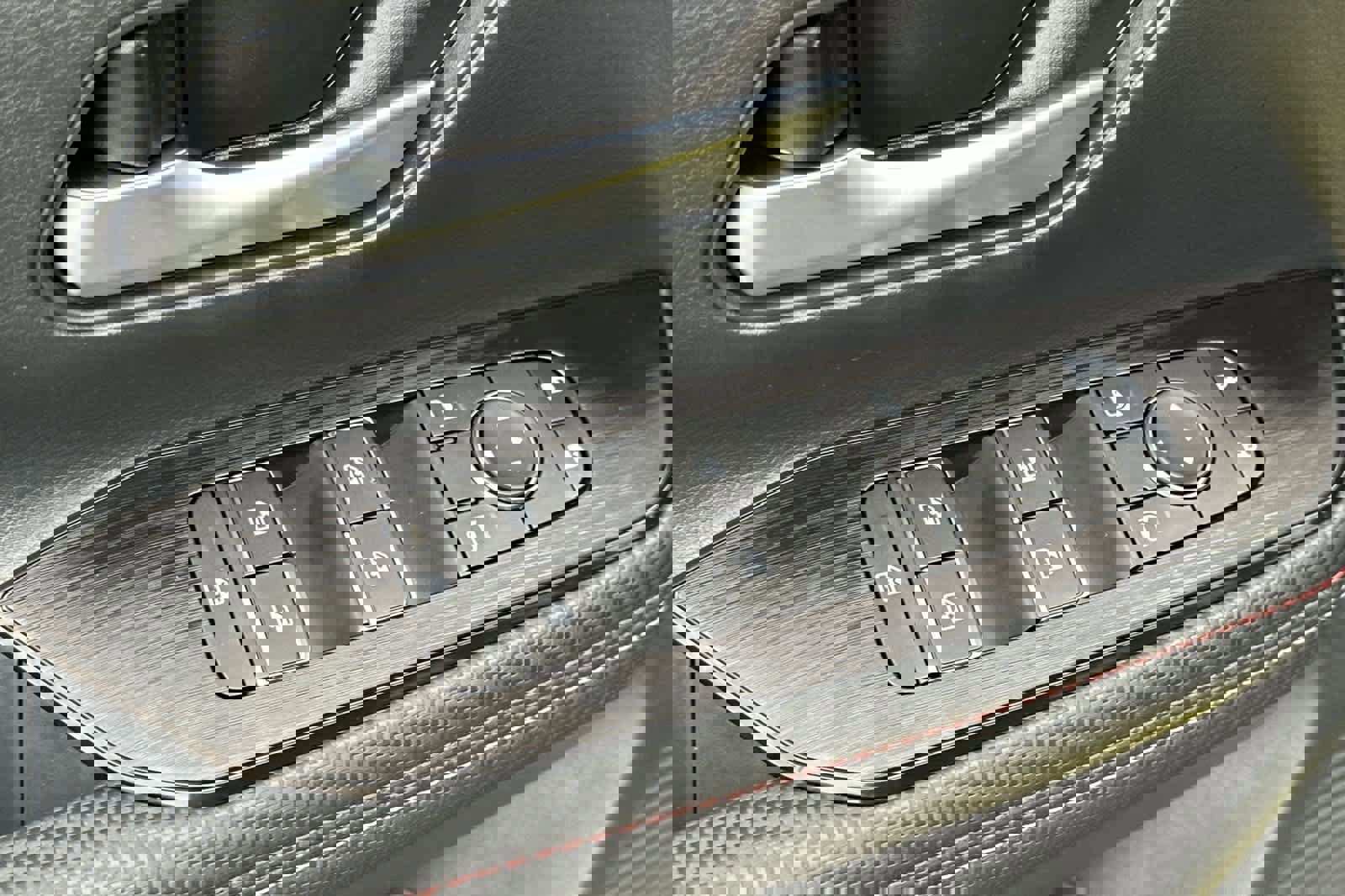 New 2026 Nissan Kicks SR image 13