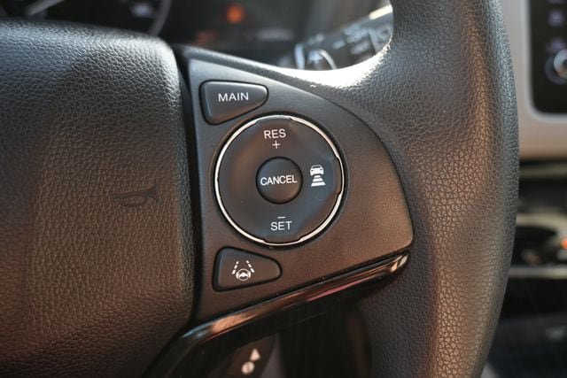 Used 2019 Honda HR-V EX image 36