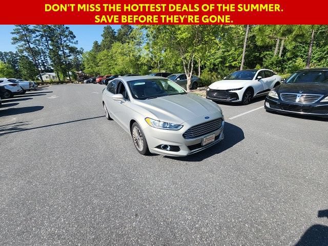Used 2016 Ford Fusion Titanium FWD image 3
