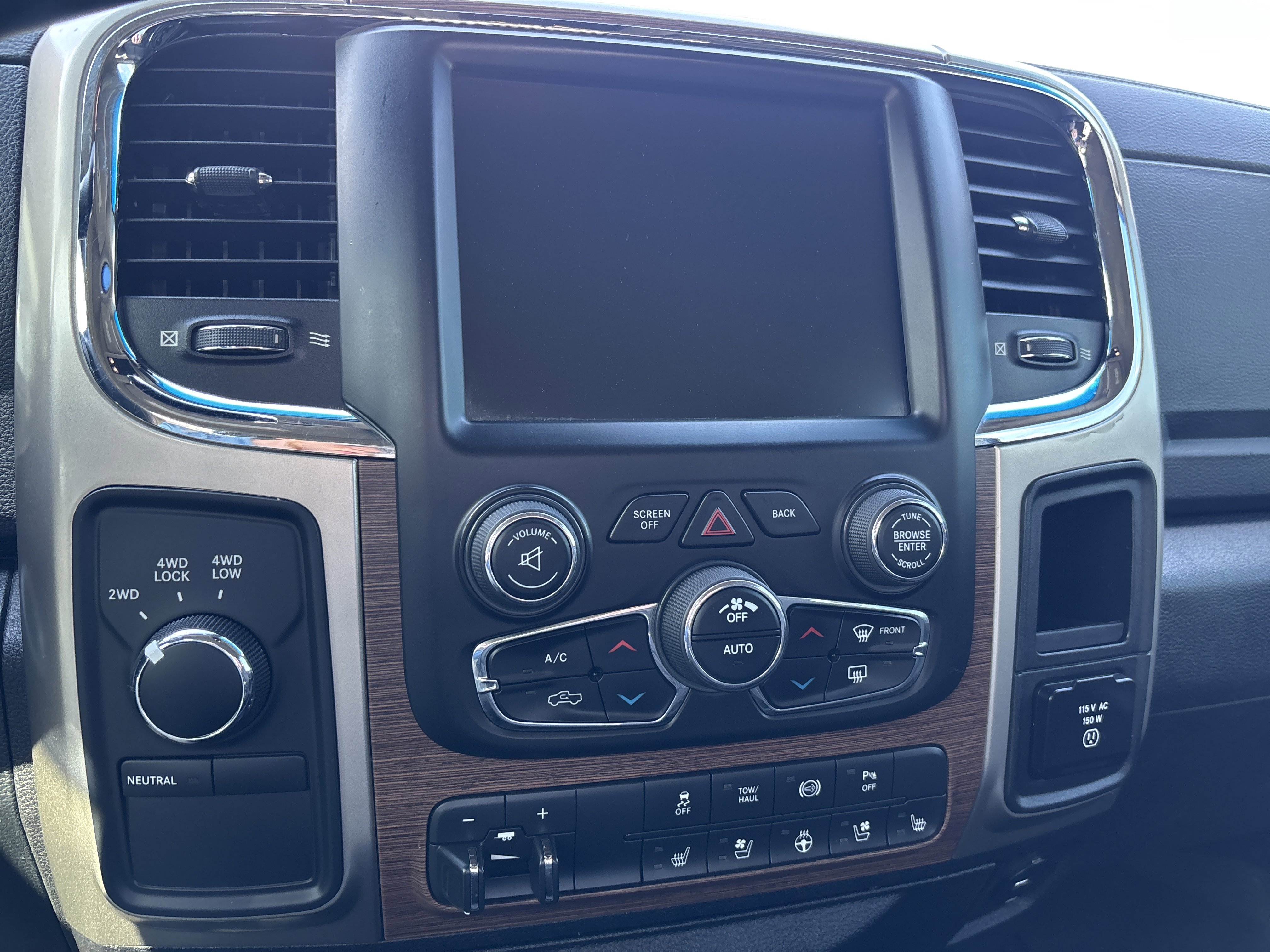 Used 2015 RAM 2500 Laramie image 7