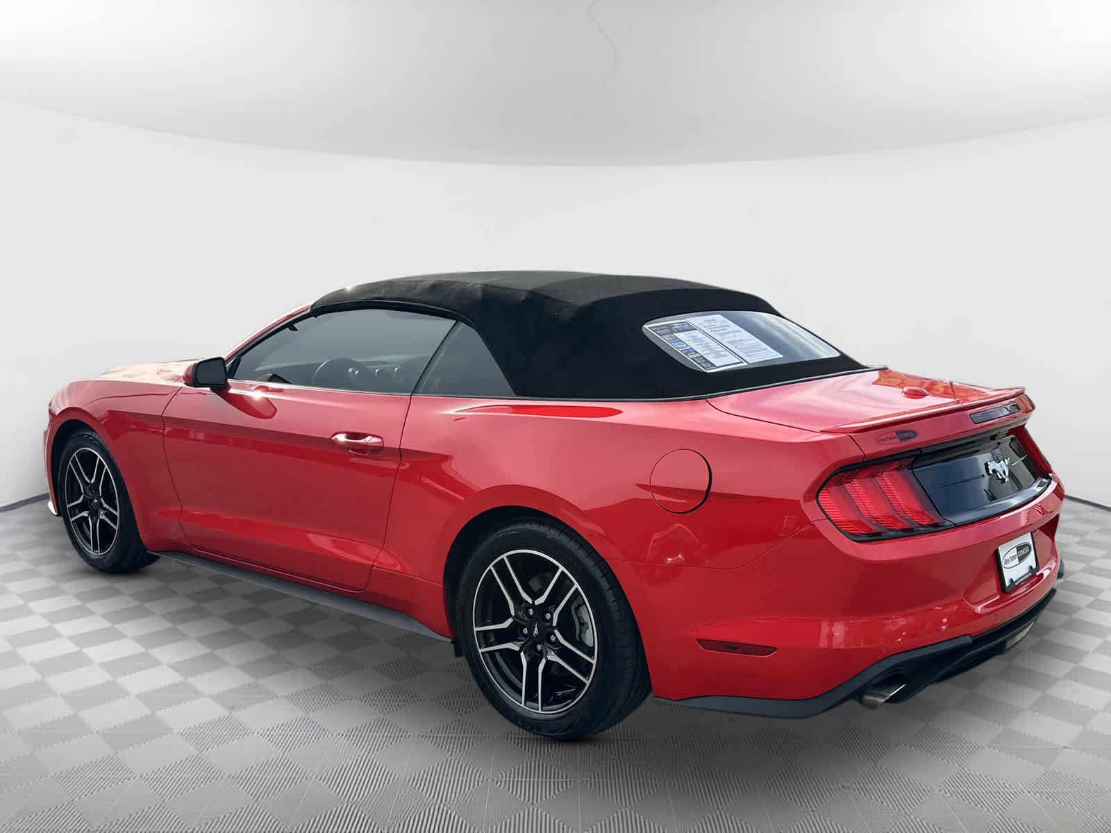 Used 2021 Ford Mustang Premium image 5