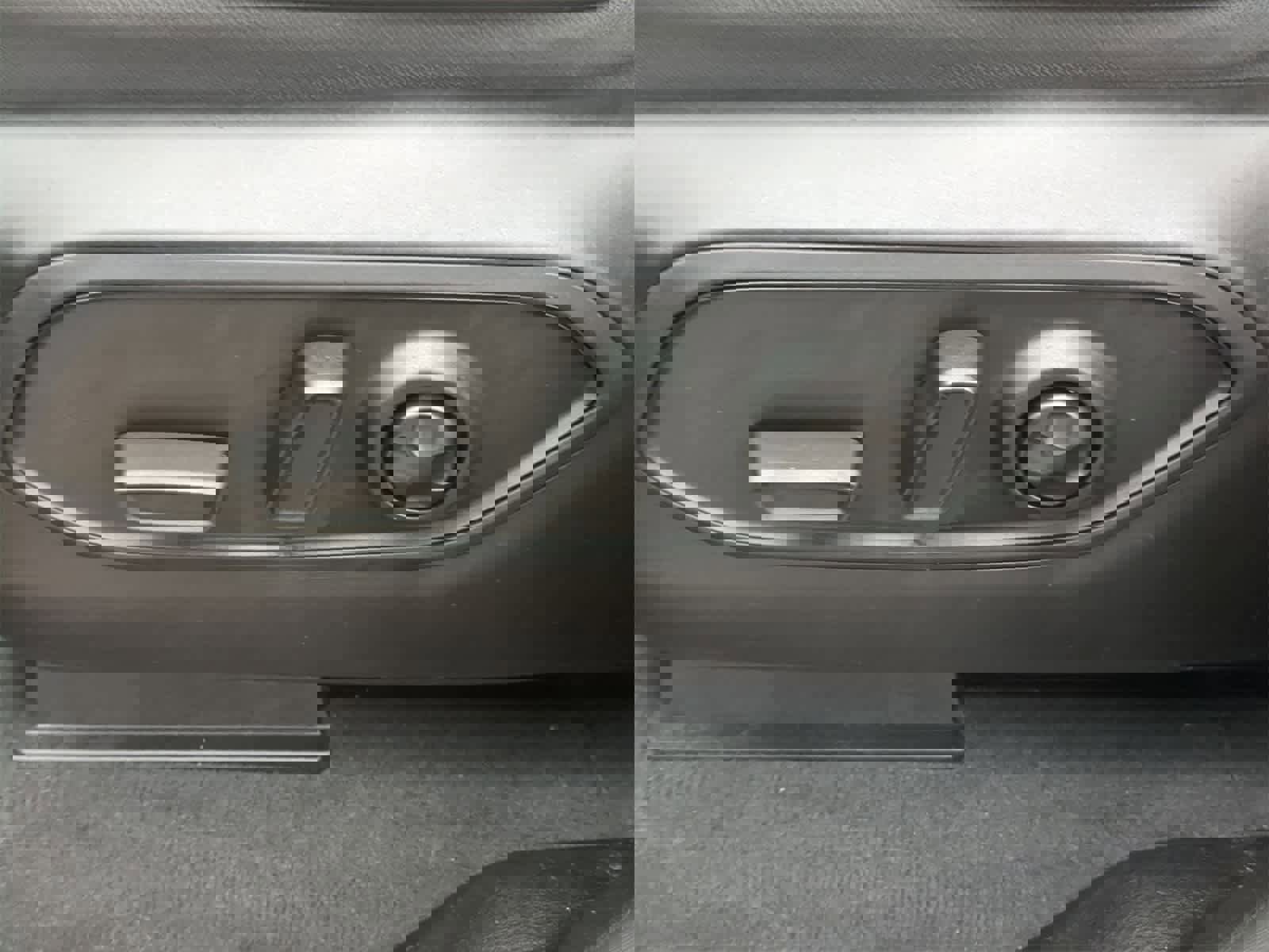 Used 2024 Jeep Grand Cherokee Altitude image 25