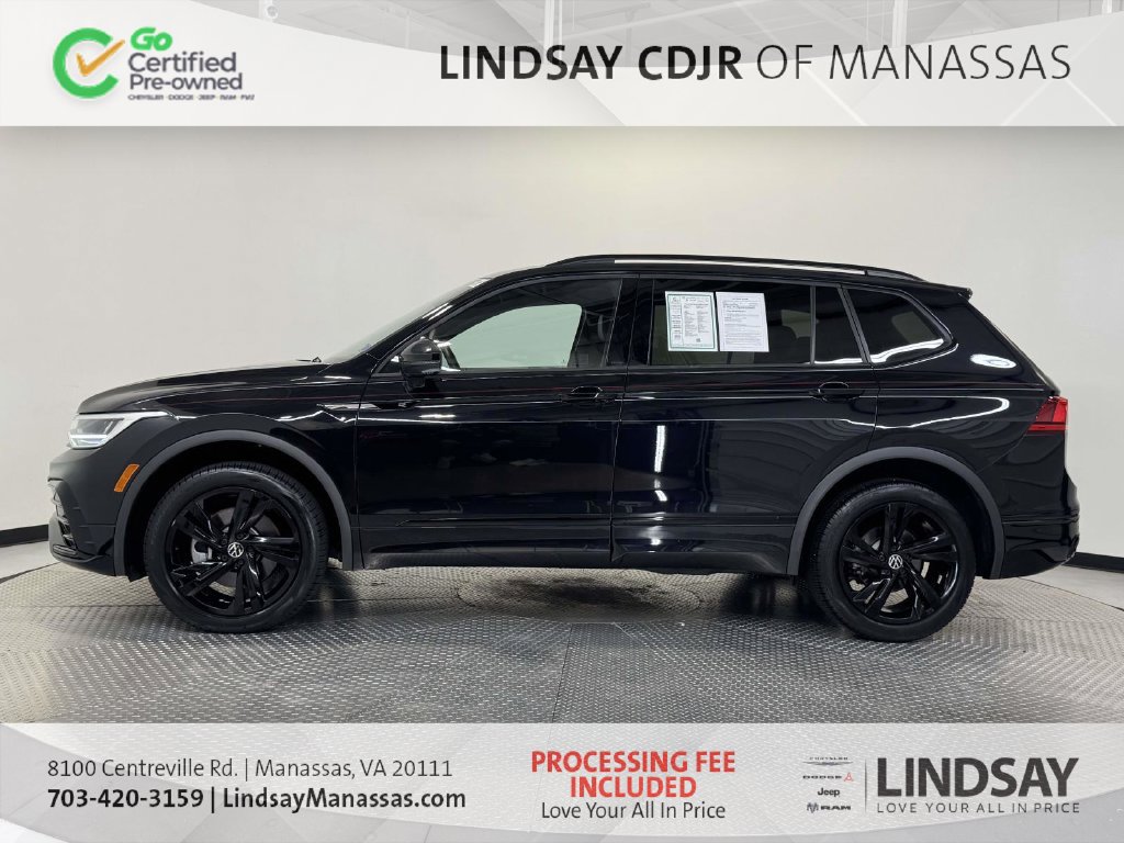 Used 2024 Volkswagen Tiguan SE R-Line AWD/4WD image 5