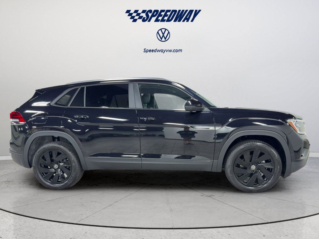 New 2026 Volkswagen Atlas Cross Sport SE AWD/4WD image 4