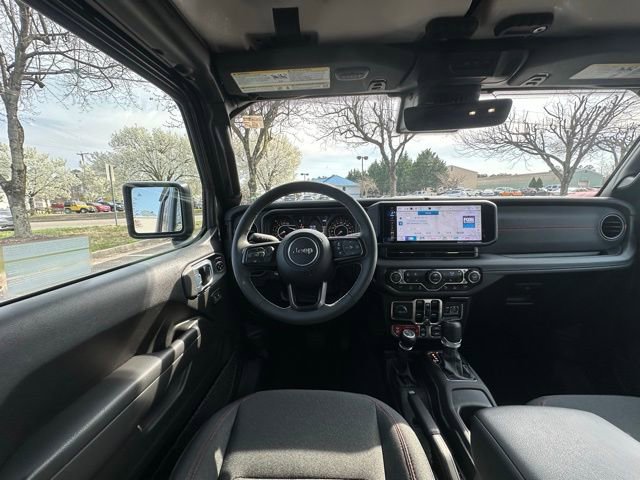 Used 2025 Jeep Gladiator Rubicon w/ Safety Group image 17