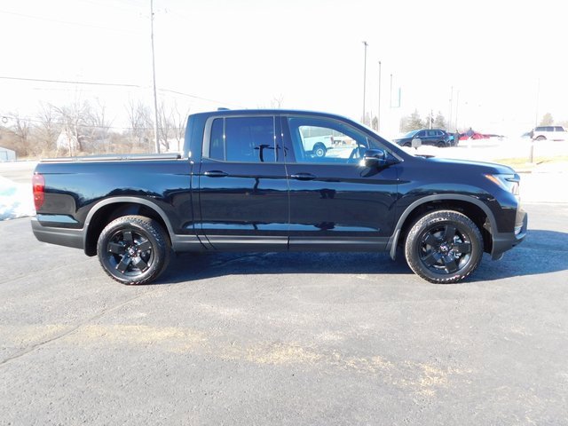 New 2026 Honda Ridgeline Black Edition image 2