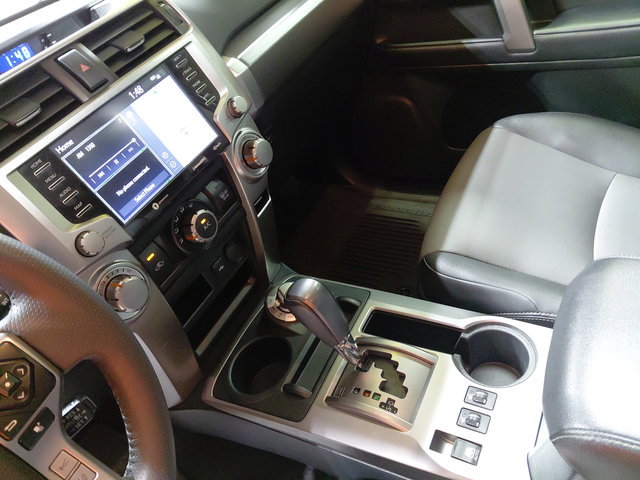 Used 2022 Toyota 4Runner SR5 Premium w/ Moonroof Package AWD/4WD image 27