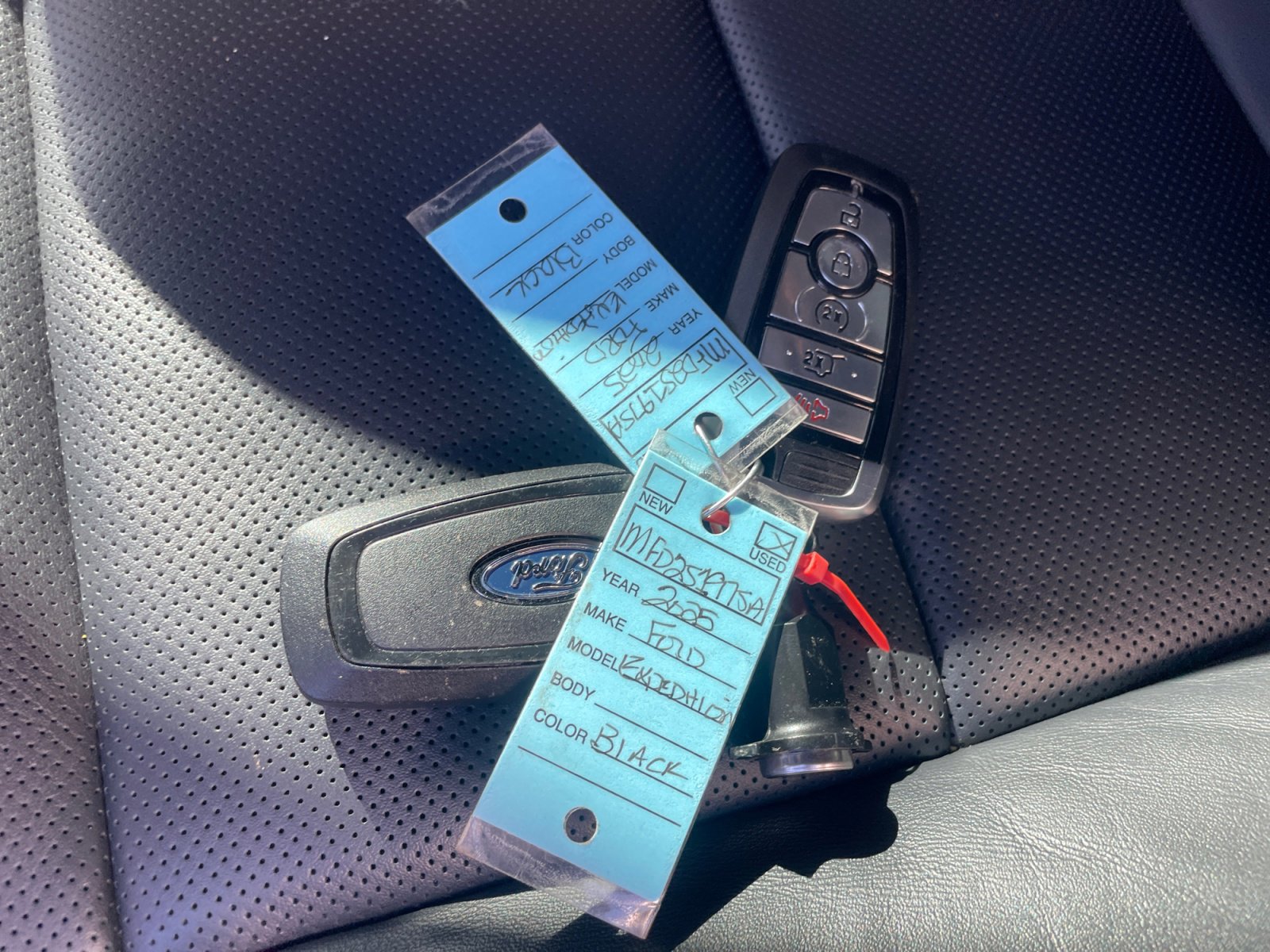 Used 2025 Ford Expedition Tremor AWD/4WD image 35