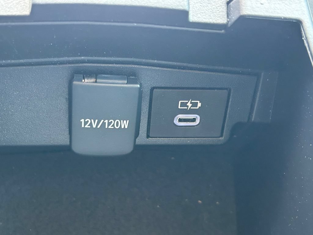 Used 2024 Toyota Corolla LE FWD image 28