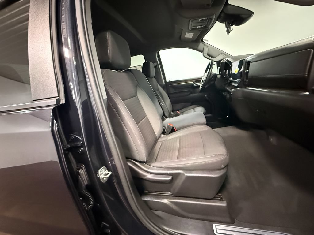Used 2023 Chevrolet Silverado 1500 LT AWD/4WD image 13