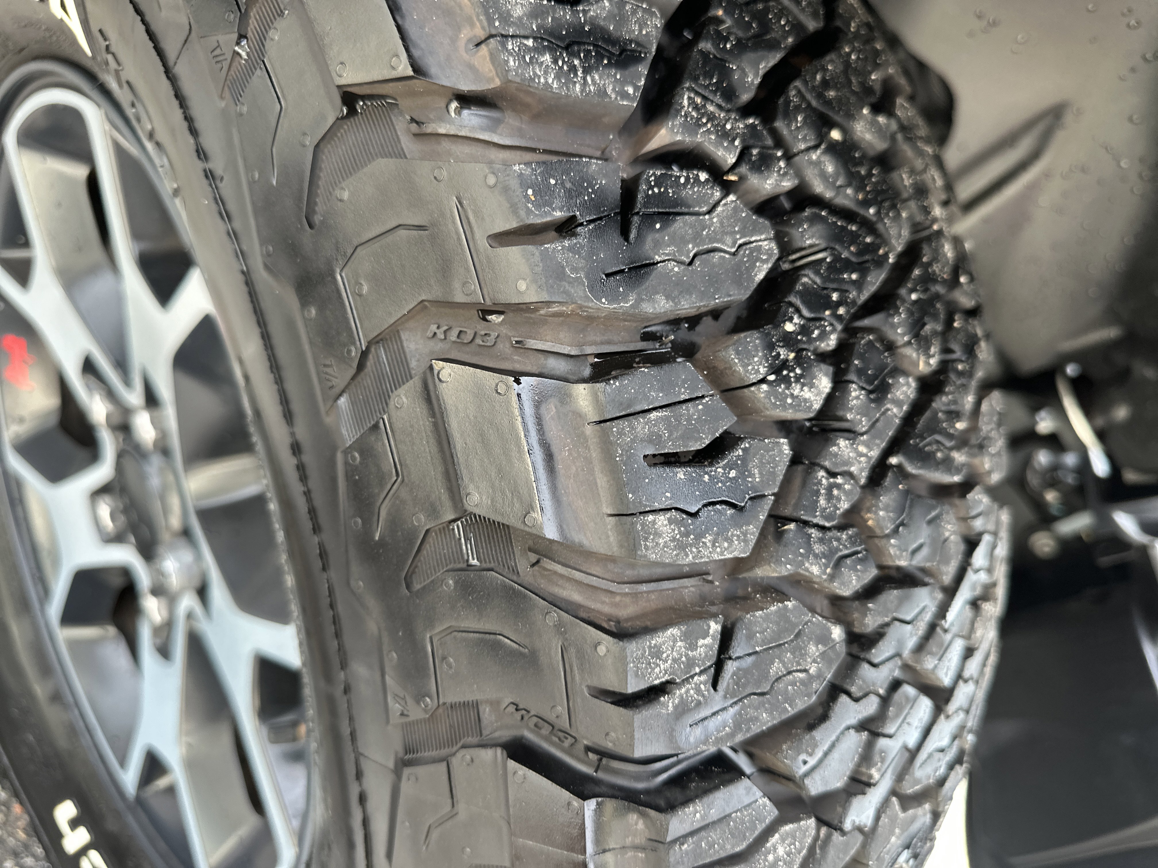 Used 2024 Jeep Wrangler Sport S image 8