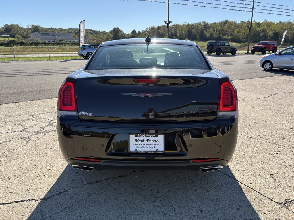 Used 2022 Chrysler 300 S image 4