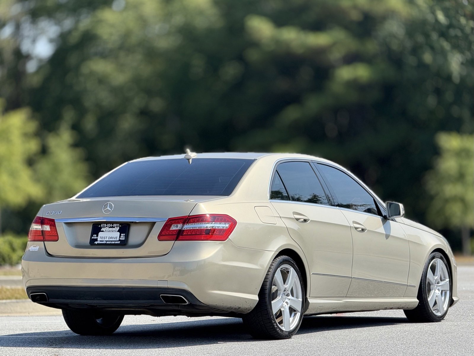 Used 2011 Mercedes-Benz E 350 Sedan image 10