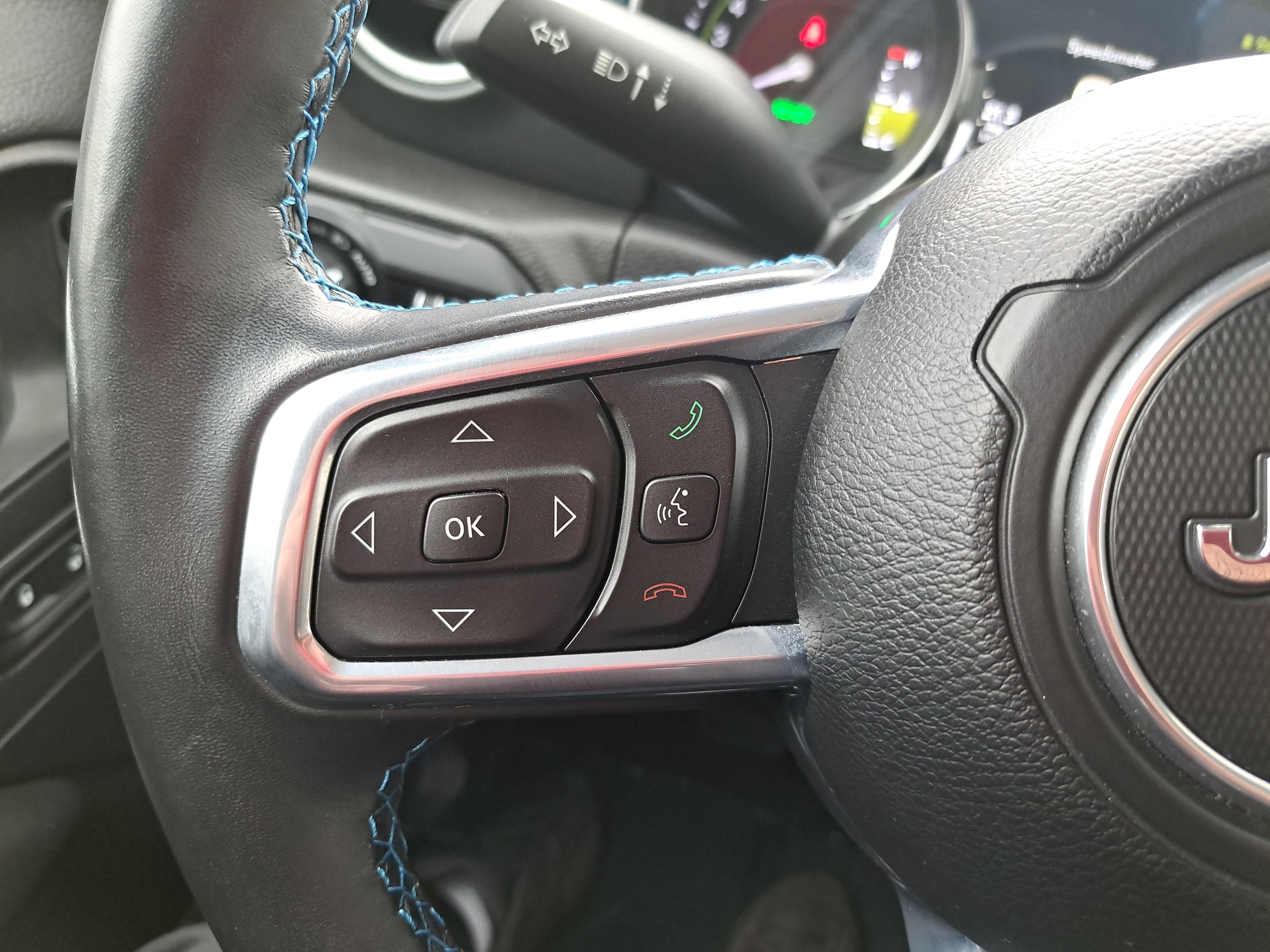 Used 2021 Jeep Wrangler Unlimited Rubicon 4xe w/ Steel Bumper Group image 17