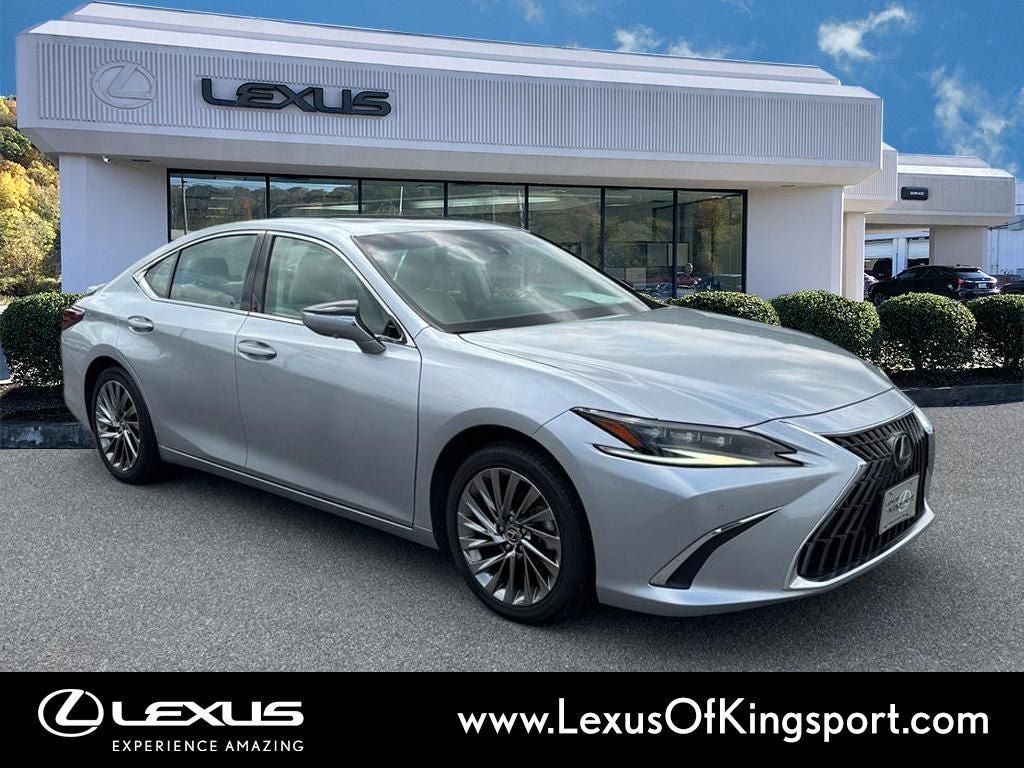 Used 2024 Lexus ES 300h Ultra Luxury w/ Accessory Package (Z1) FWD image 7