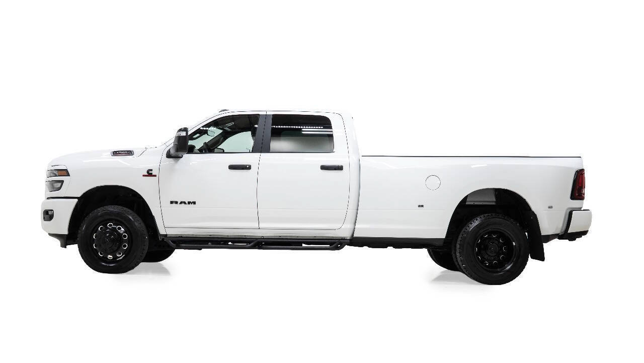 Used 2026 RAM 3500 Big Horn AWD/4WD image 6