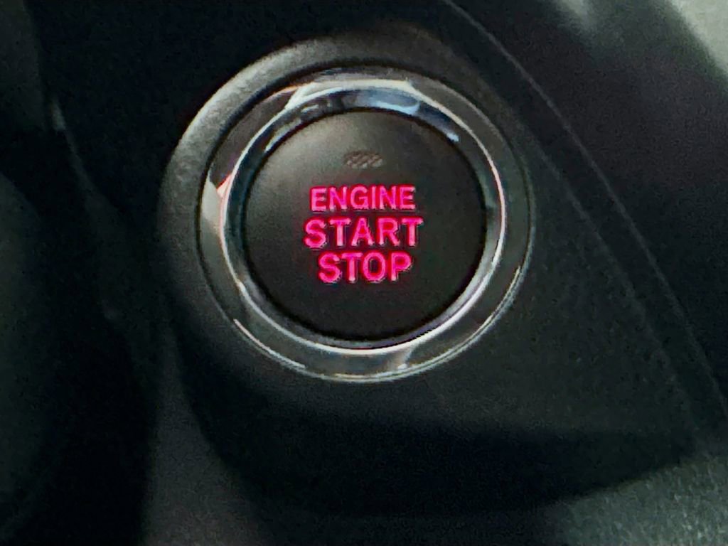 Used 2025 Subaru Forester Premium w/ Convenience Package #1 image 18