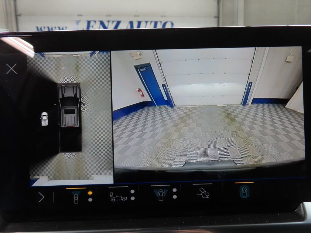 Used 2025 Chevrolet Silverado 2500 LTZ w/ Trail Boss Package image 13