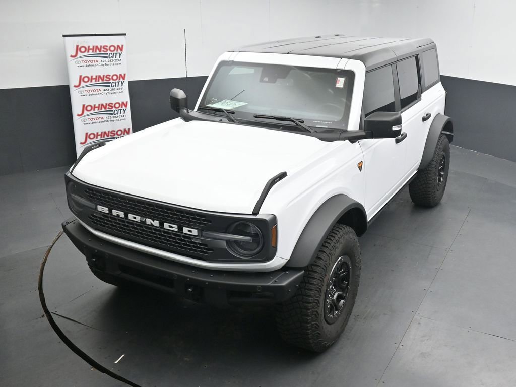 Used 2024 Ford Bronco Badlands image 12