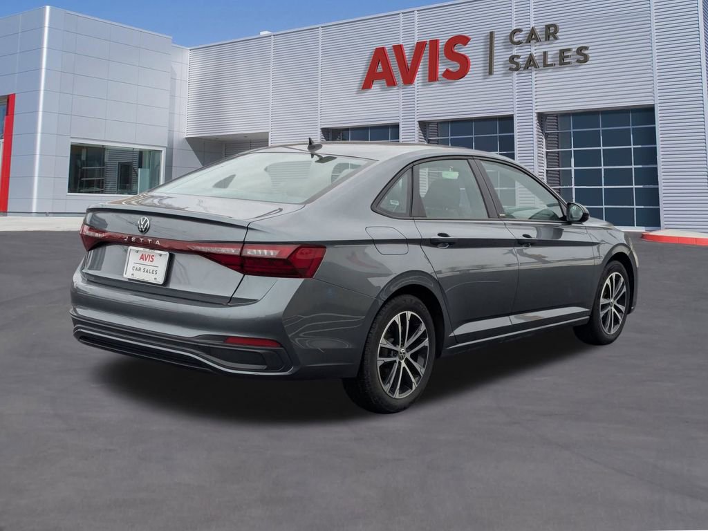 Used 2025 Volkswagen Jetta Sport image 6