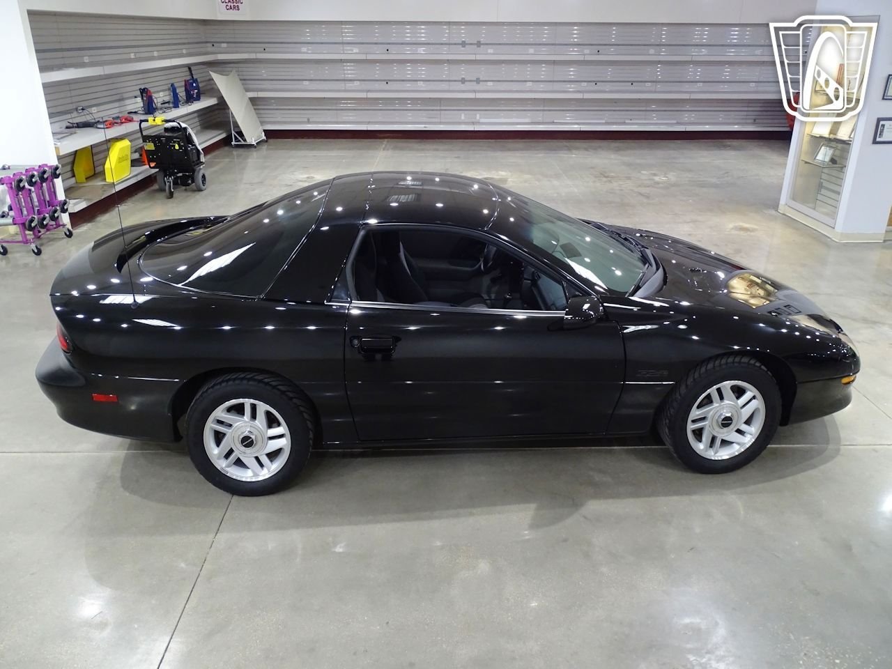 Used 1995 Chevrolet Camaro Z28 RWD image 18