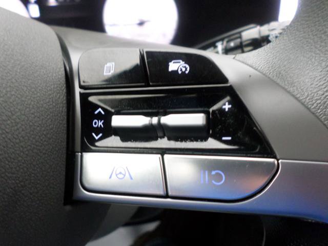 Used 2024 Hyundai Elantra SEL image 22