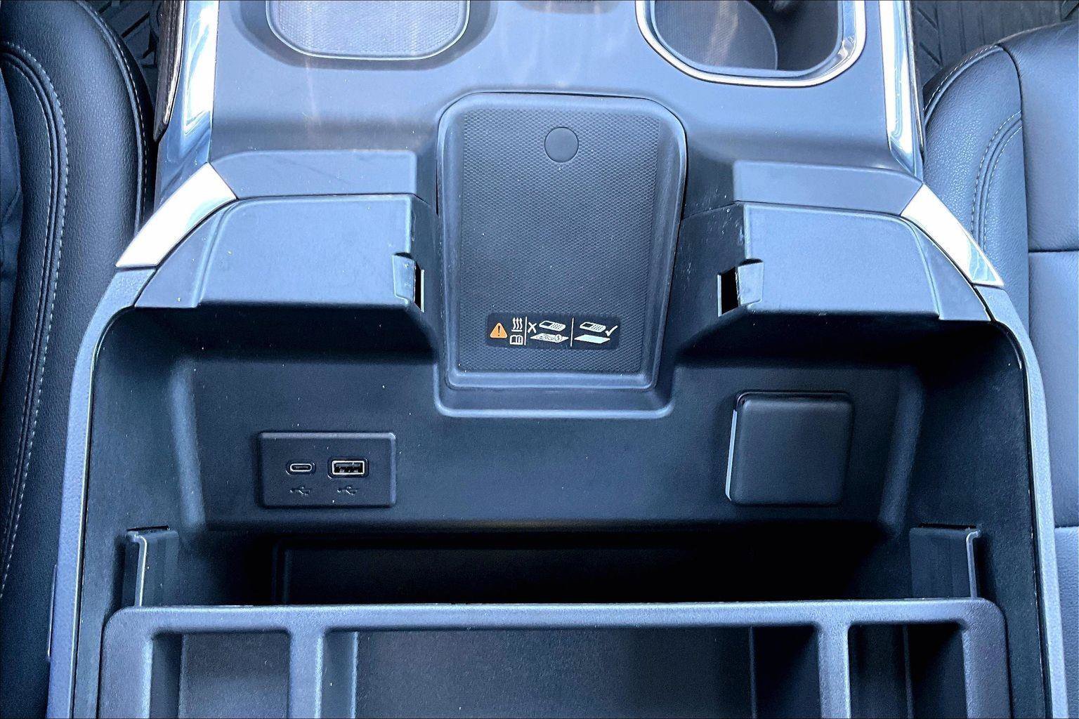 Used 2024 Chevrolet Silverado 1500 LT Trail Boss w/ LT Trail Boss Premium Package AWD/4WD image 35