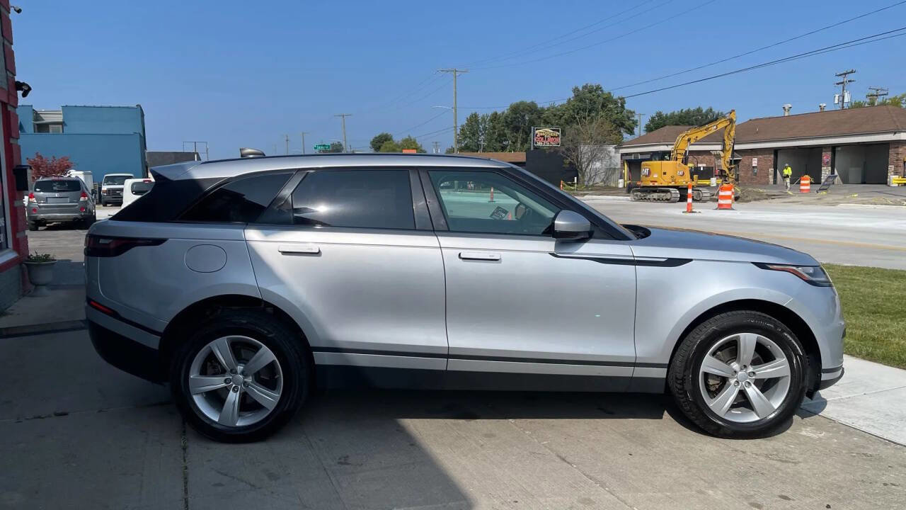 Used 2018 Land Rover Range Rover Velar S image 4