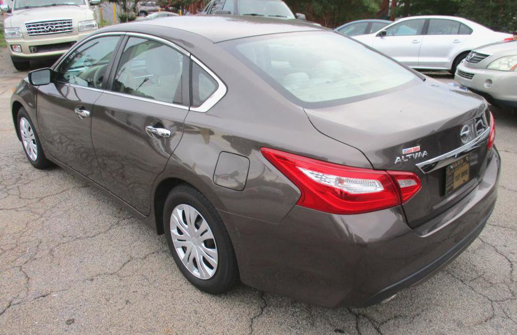 Used 2016 Nissan Altima 2.5 S image 7