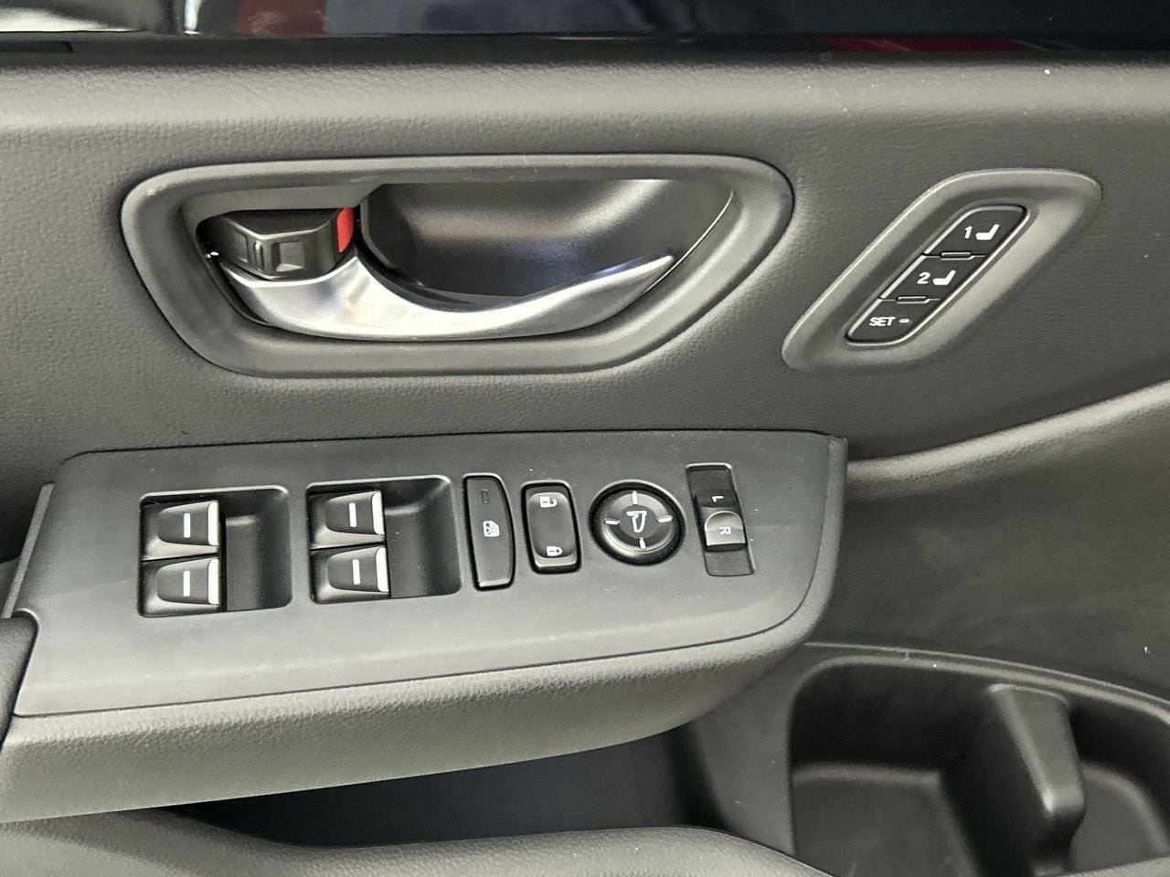 Used 2024 Honda Pilot Touring image 19