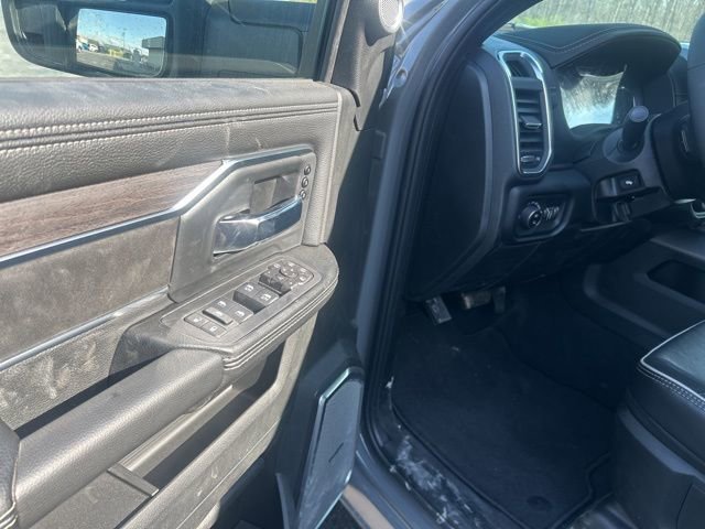 New 2026 RAM 2500 Laramie AWD/4WD image 16