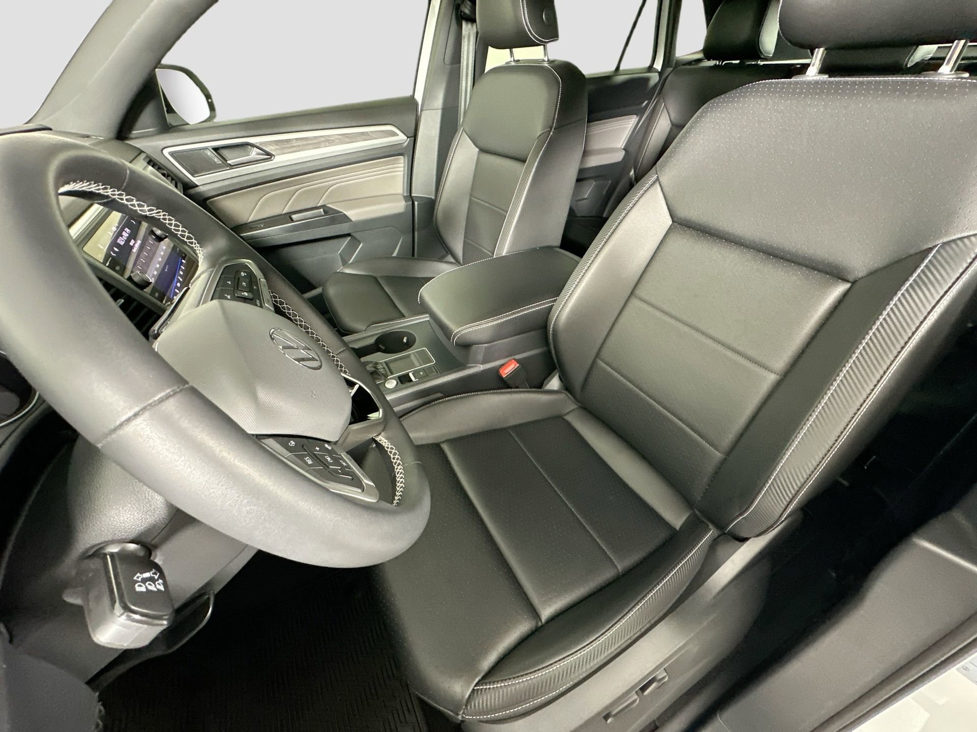 Certified 2021 Volkswagen Atlas Cross Sport SE image 19