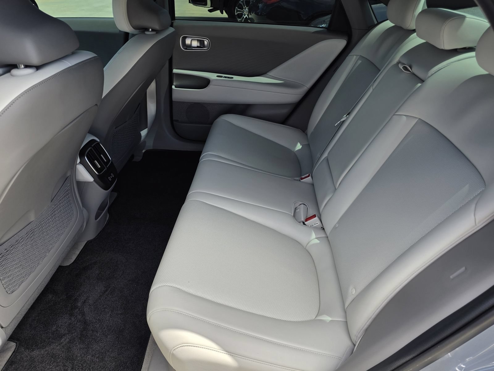 Certified 2024 Hyundai Ioniq 6 Limited AWD/4WD image 16