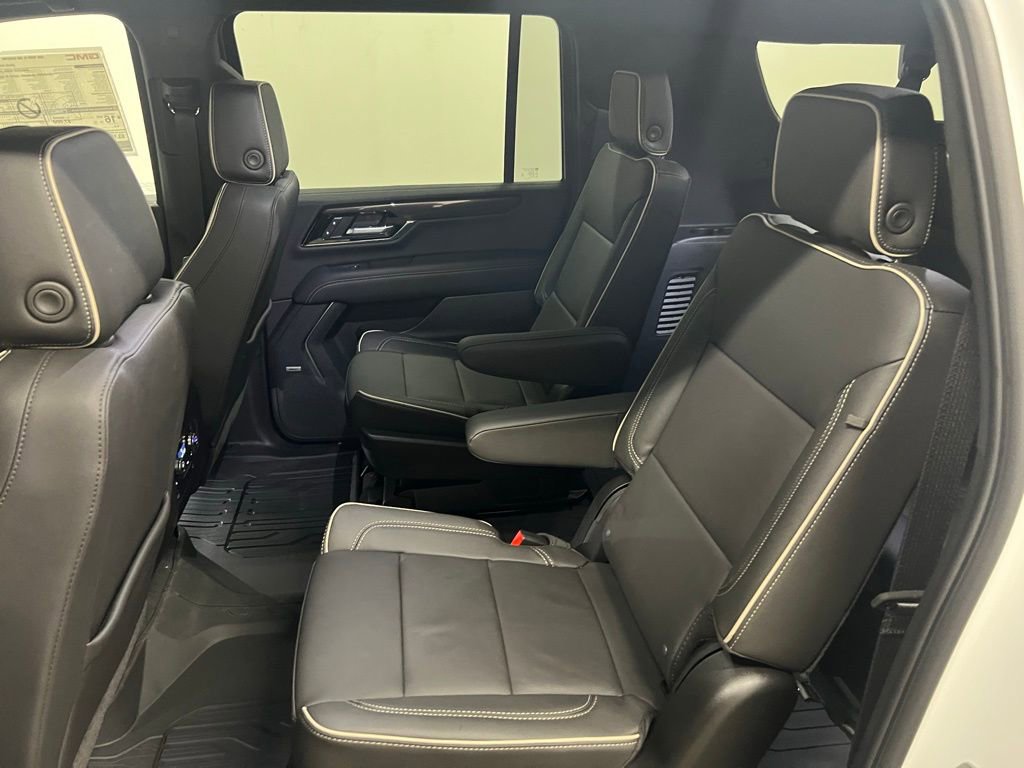 New 2026 GMC Yukon XL Elevation w/ LPO, Floor Liner Package image 28