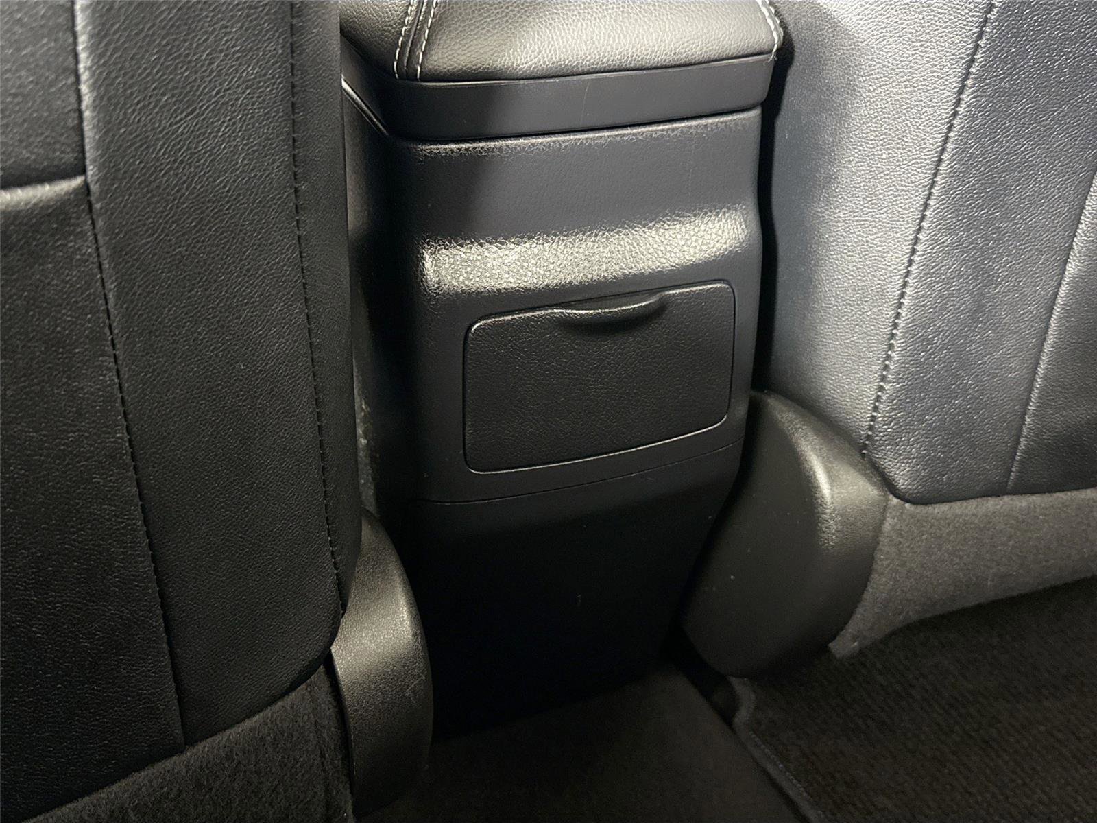 Used 2017 Toyota Corolla SE image 30