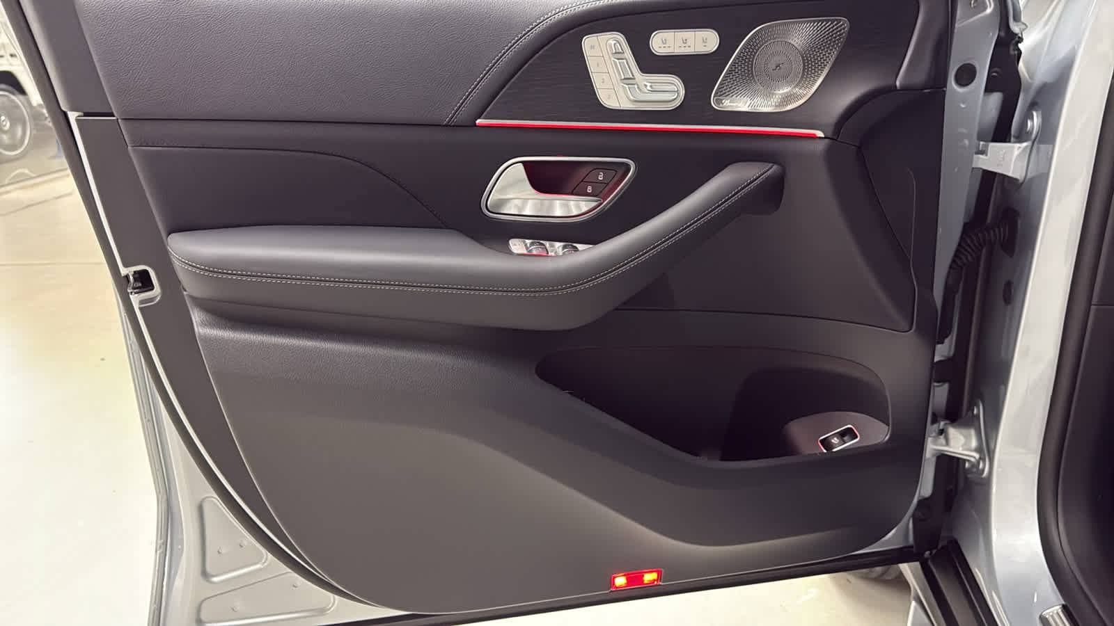 New 2026 Mercedes-Benz GLE 53 AMG 4MATIC image 13