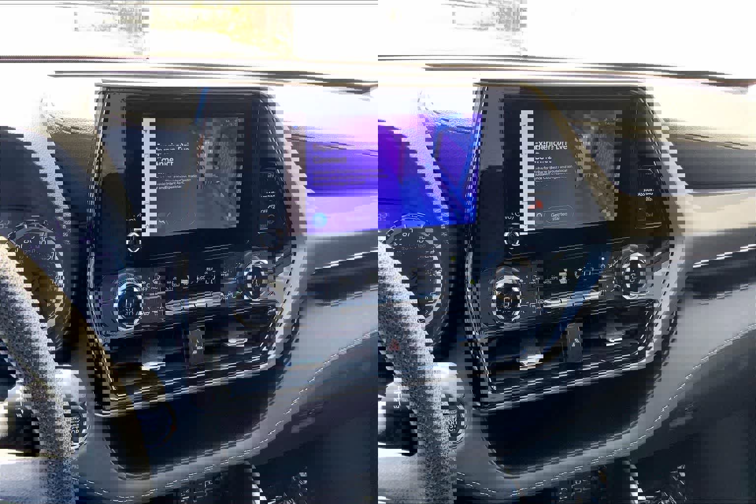 Used 2023 Toyota Highlander L image 16