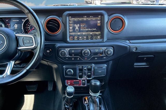 Used 2022 Jeep Gladiator Mojave AWD/4WD image 6