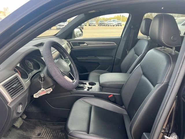 Used 2020 Volkswagen Atlas Cross Sport SE w/ Panoramic Sunroof Package AWD/4WD image 12