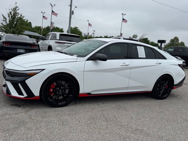 Used 2025 Hyundai Elantra N FWD image 3