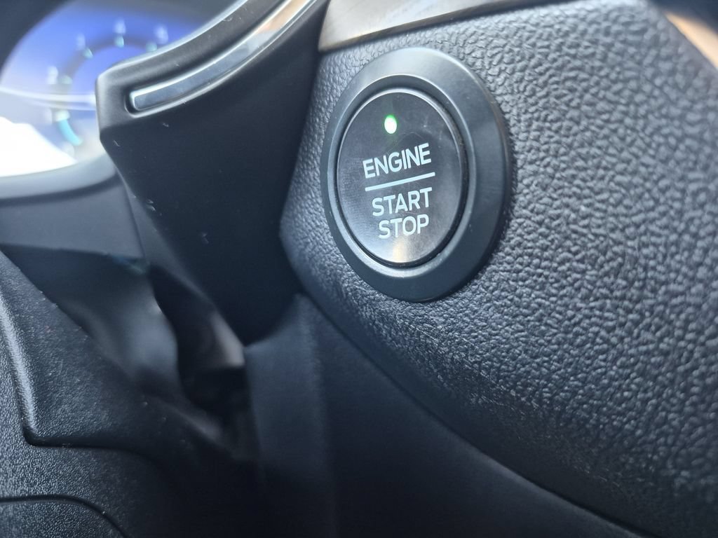 Used 2020 Ford Escape Titanium AWD/4WD image 24