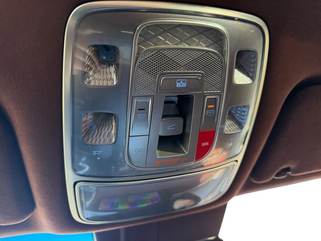 Used 2024 Genesis G90 3.5T image 19