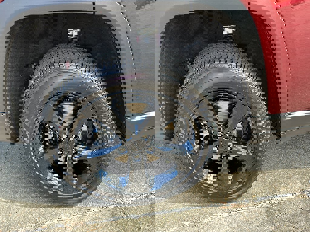 New 2025 Jeep Grand Cherokee L Altitude image 9