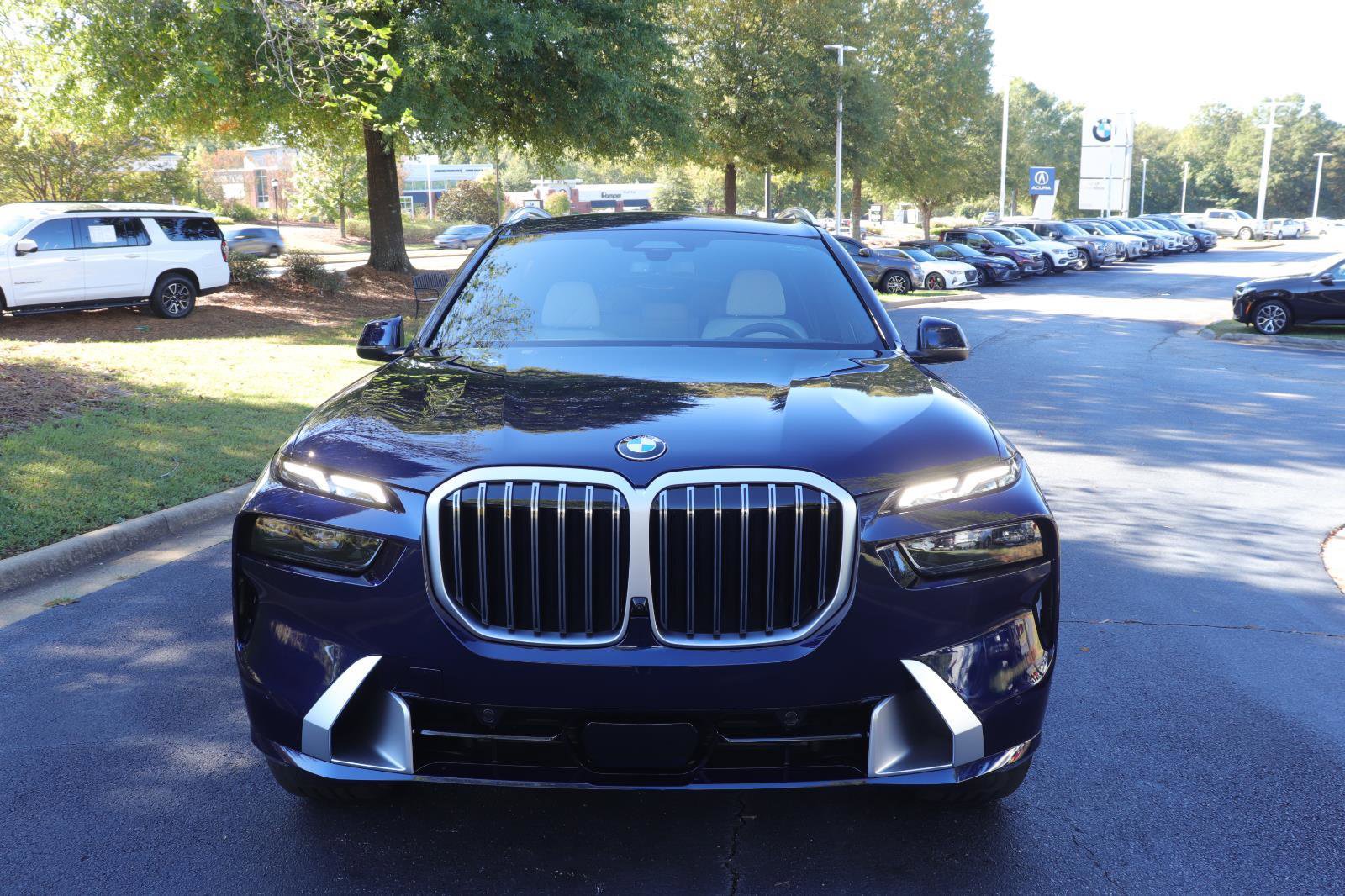 New 2026 BMW X7 xDrive40i image 3