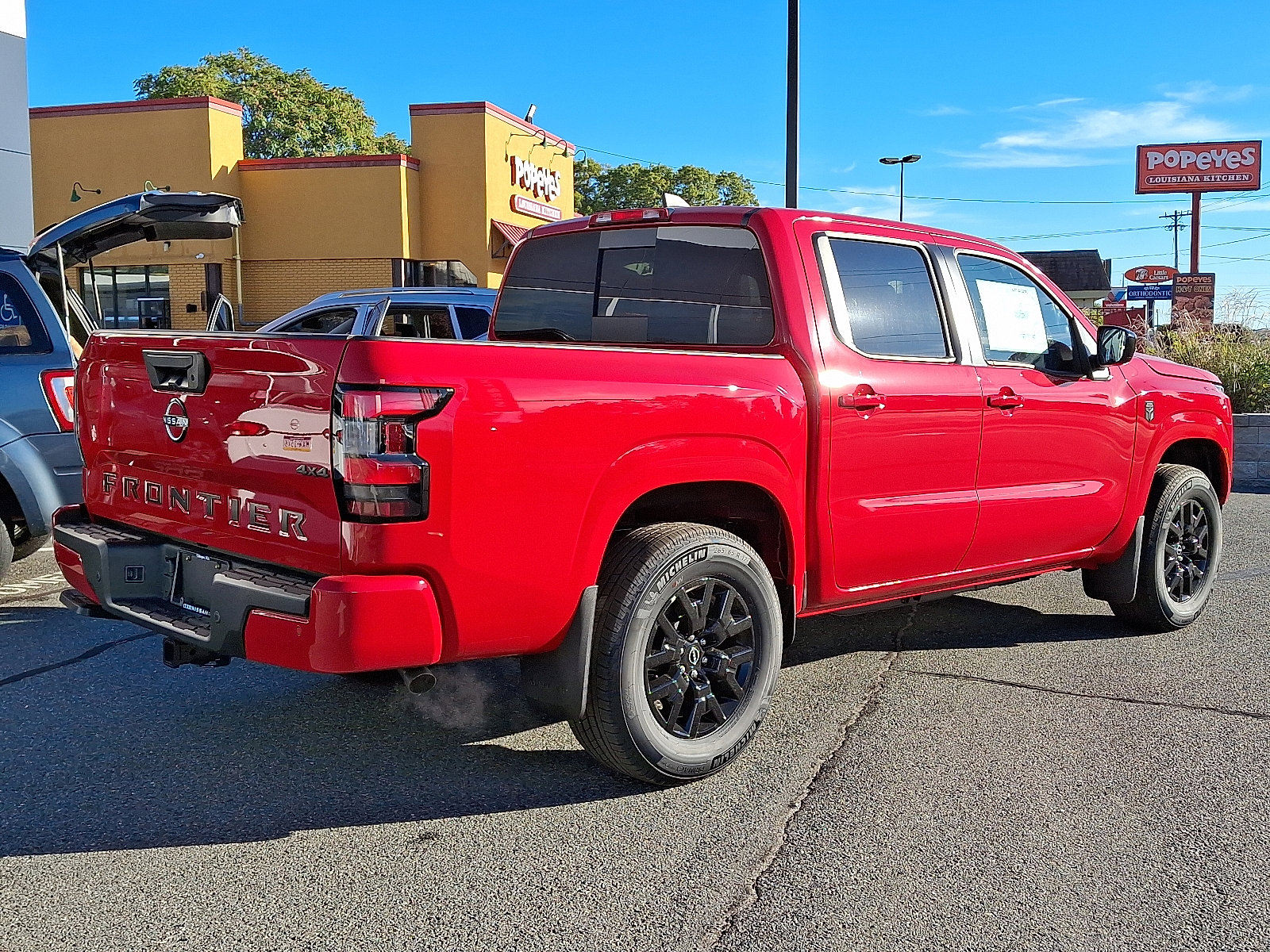 New 2026 Nissan Frontier SV w/ Tow Package image 4