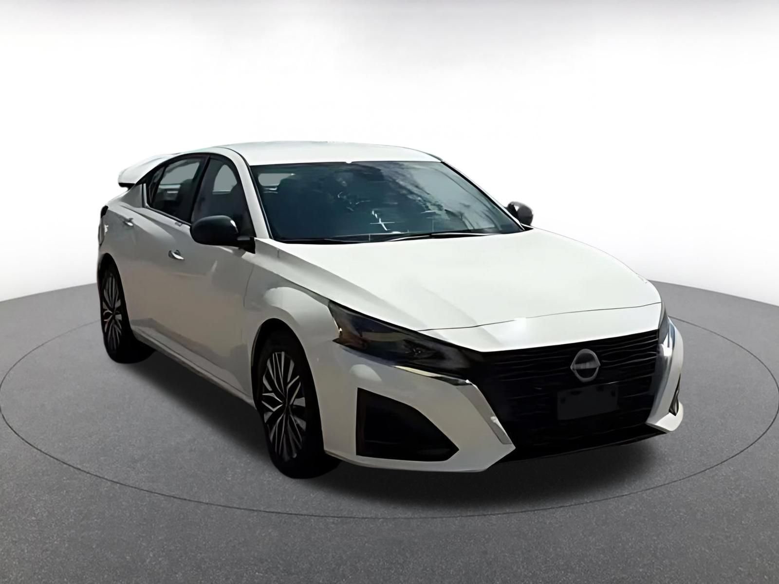 Used 2025 Nissan Altima 2.5 SV FWD video 2