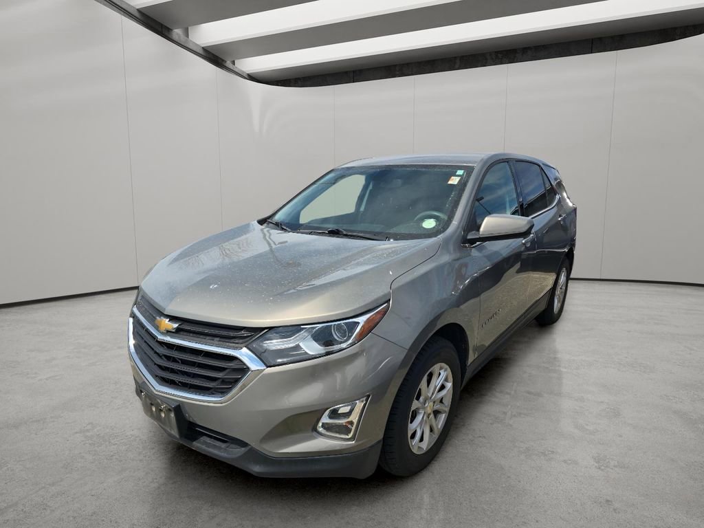 Used 2018 Chevrolet Equinox LT image 2
