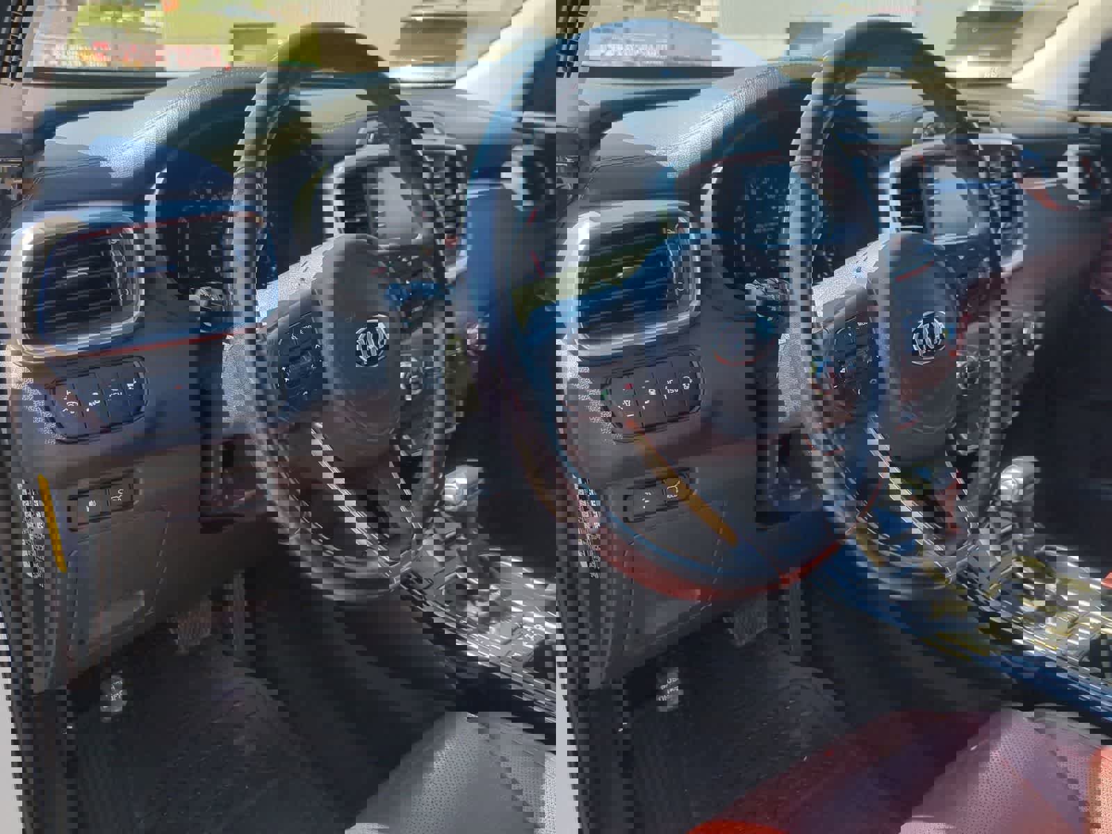 Used 2017 Kia Sorento SX image 10